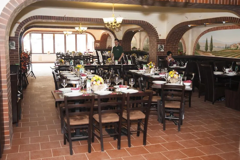 호텔 West Plaza Residence 부쿠레슈티